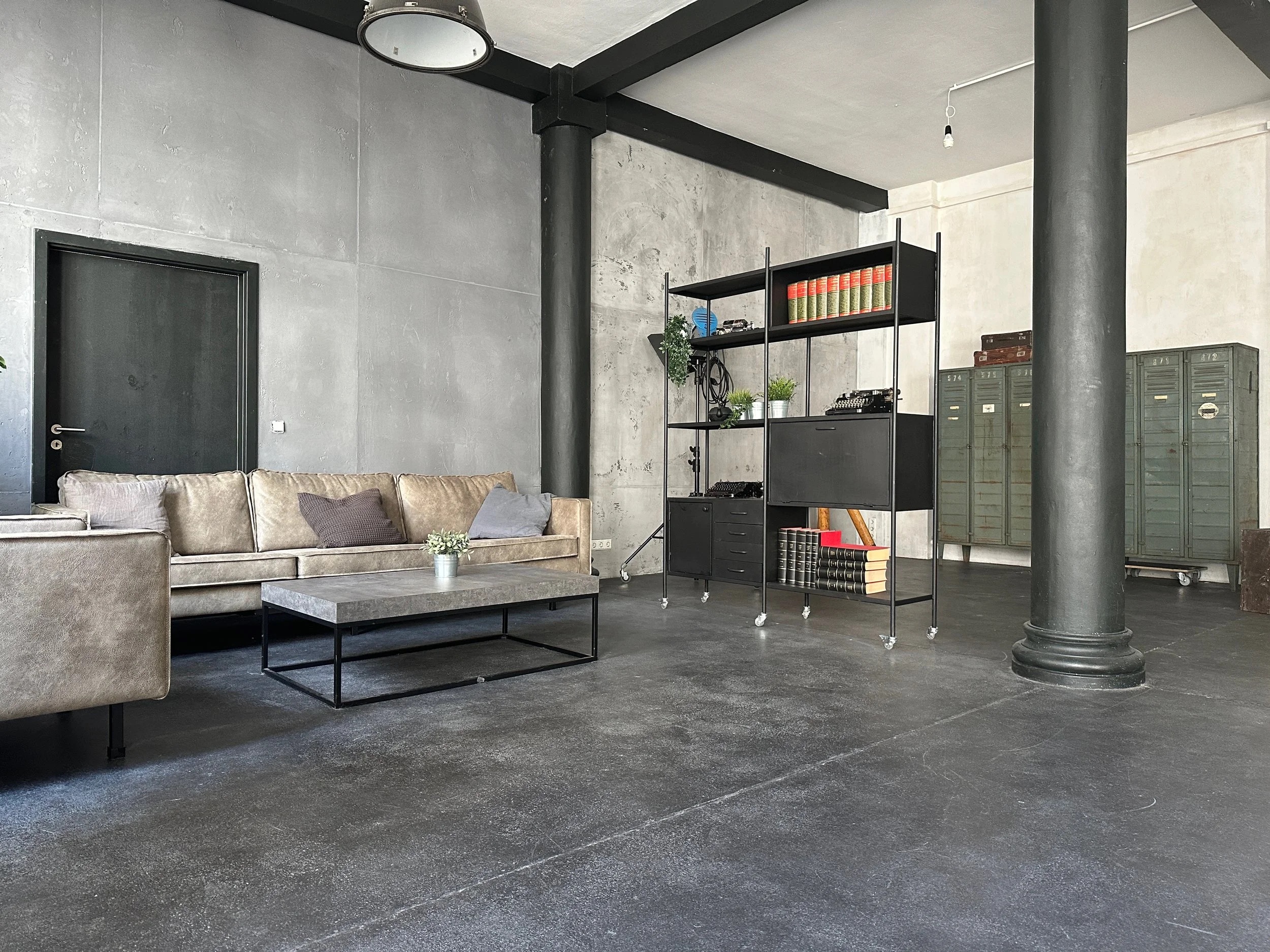 Der Raum — Industrial Loft, Köln